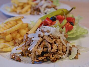 In Hof gibt es verschiedene griechische Restaurants.