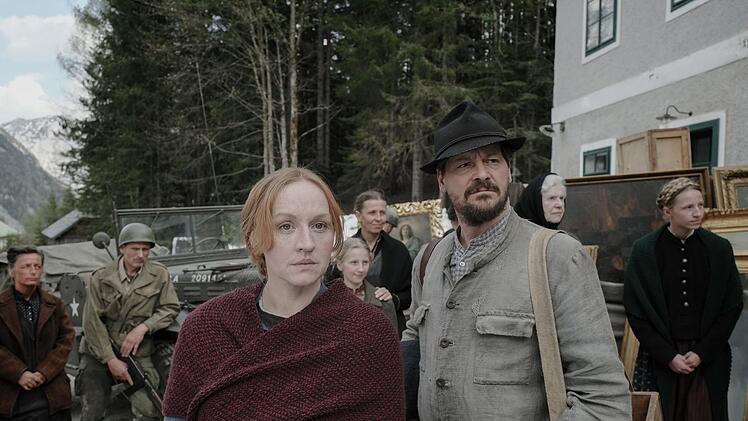 Ein mutiger Akt zum Ende des 2. Weltkriegs, der auf einer wahren Geschichte beruht: Elsa Mitterj&auml;ger (Brigitte Hobmeier) und Sepp Rottenbacher (Fritz Karl) haben ihr Leben gegen die Vernichtung von unsch&auml;tzbar wertvollen Kunstwerken durch die Nazis eingesetzt.