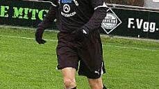 Allein auf weiter Flur: Simon Pauly kann in Ruhe nach dem Mitspieler Ausschau halten.