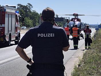 "Umsichtig und Mutig": Fahrlehrer rettet Mann auf A3 bei Erlangen