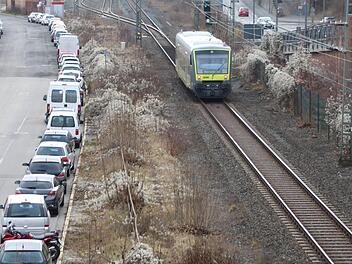 Vom ehemaligen Güterbahnhof führt nur ein Gleis zum Coburger Bahnhof und weiter nach Norden. Die Stadt hätte gern, dass zumindest hier wieder ein zweites Gleis verlegt wird. Foto: Oliver Schmidt