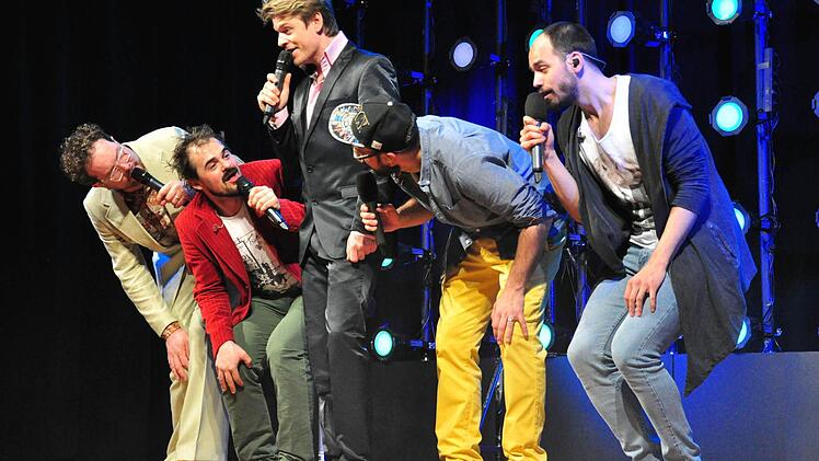 Die A-Cappella-Band "Viva Voce" präsentierte sich mit ihrem neuen Programm "EGO" beim Kulturamt Haßfurt in der ausverkauften Stadthalle und erhielt viel Beifall. Foto: Ulrike Langer
