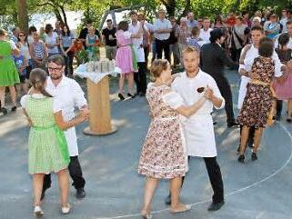 Betzenaustanzen auf der Kerwa in Unterstürmig Foto: Mathias Erlwein