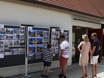 Mit zahlreichen Fotos wurden die Bauarbeiten und das Vorher und Nachher dokumentiert. Foto: Andrea Spörlein