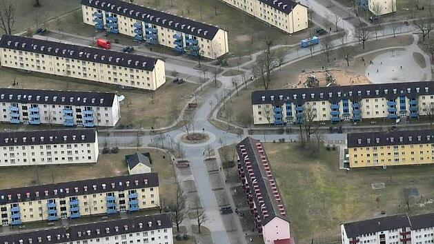 Die Betriebskosten der Bamberger Großunterkunft liegen deutlich günstiger als die anderer vergleichbarer Einrichtungen in Bayern. Was folgt daraus?  Foto: Ronald Rinklef/Archiv