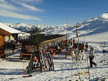 Zu den Erinnerungen an Vor-Corona-Zeiten gehört auch so mancher Skiurlaub. Foto: Christine Fischer