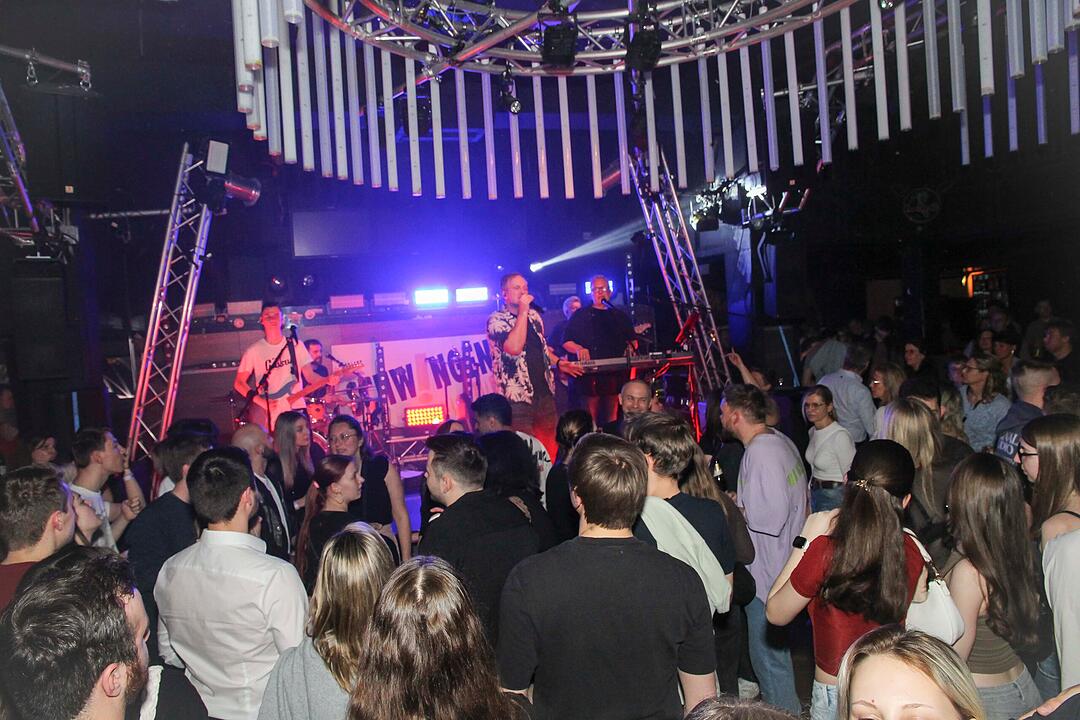 RADSPITZ live im Schwingen Nightlife