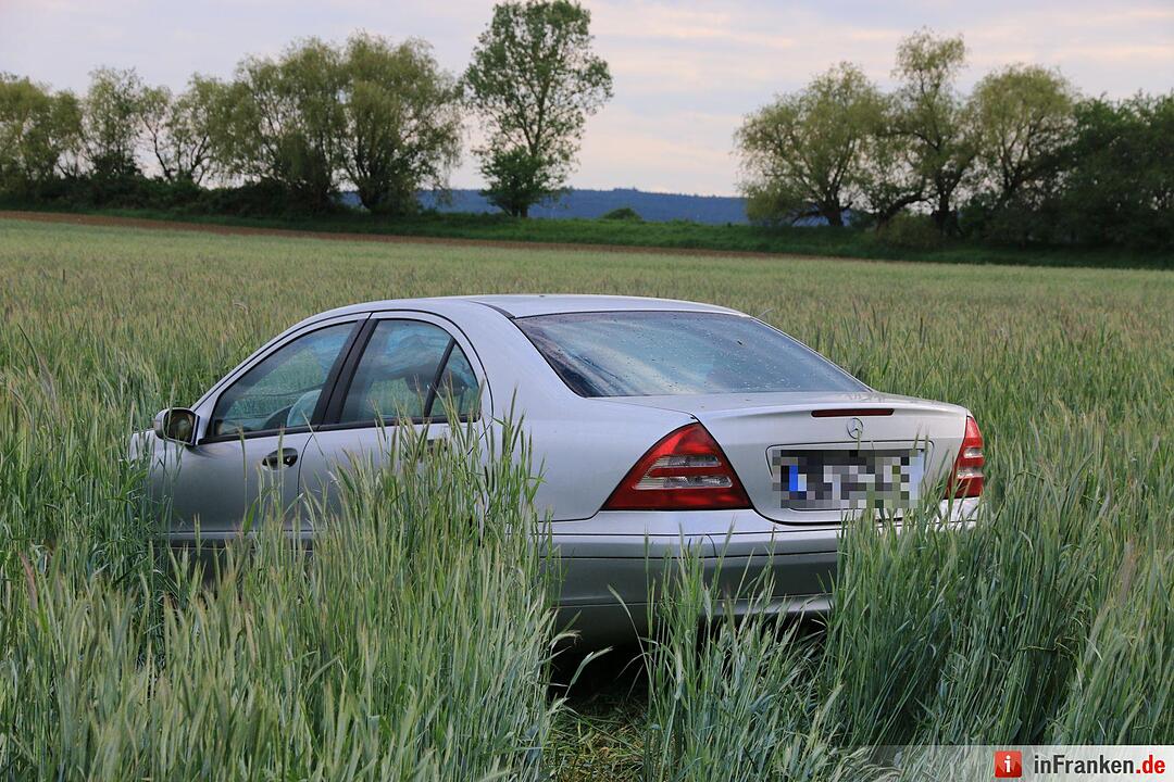Zwei Autos kollidieren bei Eggolsheim