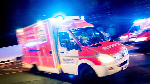 Gemünden am Main: Motorrollerfahrer gestürzt und schwer verletzt