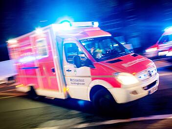 Gemünden am Main: Motorrollerfahrer gestürzt und schwer verletzt