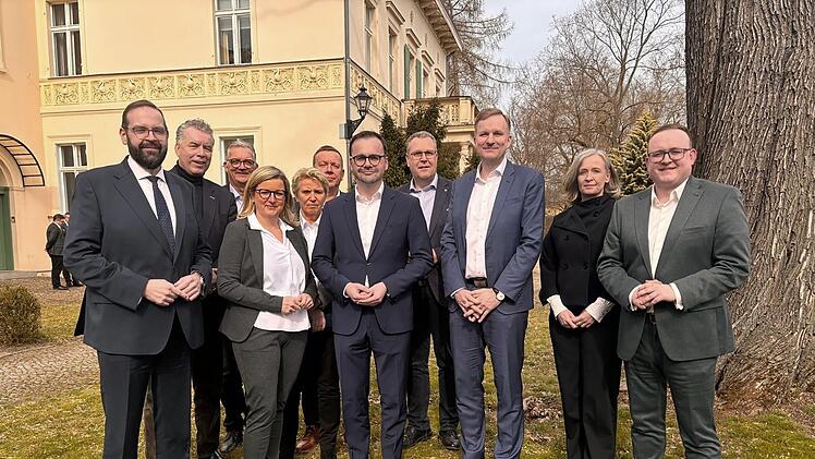 Die k&uuml;nftigen Minister und die Ministerin f&uuml;r die CDU Brandenburg