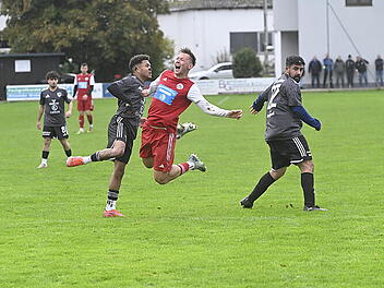 Ausgerechnet im 13. Spiel: Fürth am Berg schöpft Hoffnung
