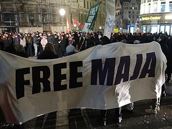 Proteste gegen Verurteilung von Maja T. in Berlin