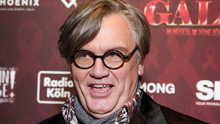 Hape Kerkeling verr&auml;t: "Mein Mann sieht fast aus wie Messi."