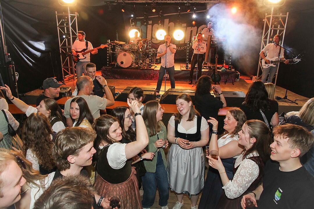 Die Partyband "highline" sorgte f&uuml;r gute Stimmung.