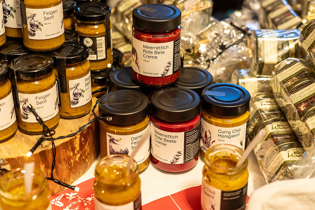 Der wunderschöne Weihnachtsmarkt ist ein Erlebnis für die ganze Familie!