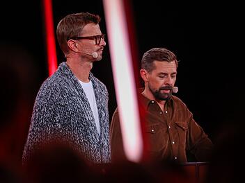 Drama bei Joko und Klaas: Live-Show wegen Notarzteinsatz unterbrochen