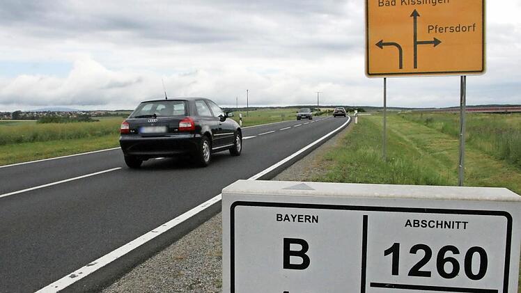 Autofahrer auf dem betroffenem Streckenabschnitt, der ab Oktober saniert werden soll. Das Bauamt plant eine Vollsperrung. Foto: Paul Ziegler