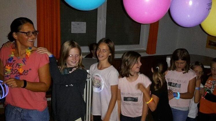 Back to school-Party im Sportheim.  Foto: Michael Frank