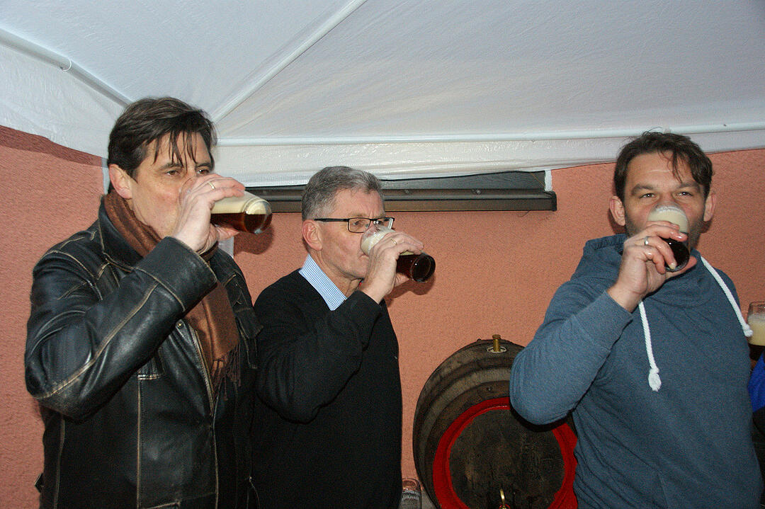 Bockbieranstich in Melkendorf: Gemeinde stellt eigenes Gebräu vor