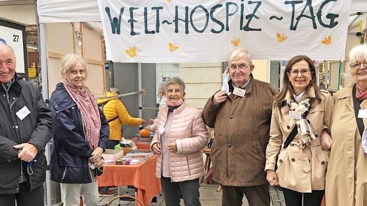 Sie sprachen über Palliativmedizinische Pflege. Von links: Richard Reich, Heidemarie Klein, Uta Koch-Liepold, Michael Schadeberg, Karin Vogt, Helga Schadeberg.  Foto: privat