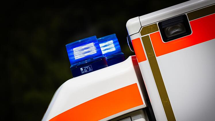 Rettungswagen mit Blaulicht