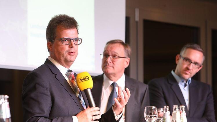 Podiumsdiskussion zum Gewerbepark Geisfelder Straße in der Brose-Arena. Foto: Barbara Herbst