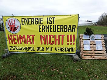 Der geplante „Solarpark Neuenmarkt“ wird auch bei den unmittelbaren Anliegern, wie hier in der Gärtnerei Degen, kritisch gesehen.