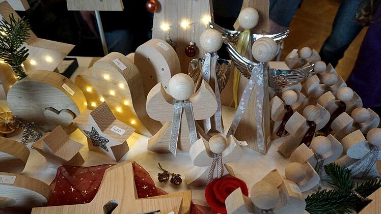 Impressionen vom Hobby- und Künstlermarkt     Foto: Richard Sänger