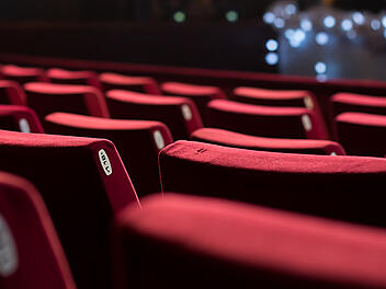 Sitze in einem Kino