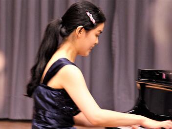 Die Gewinnerin des Preisträgerkonzerts an der Musikakademie,  Yong-Yun Lee aus Taiwan.  Klaus Werner
