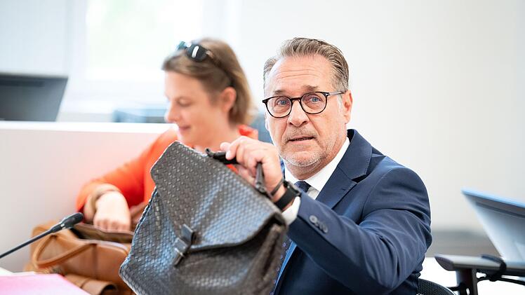 Ex-FP&Ouml;-Chef Strache vor Gericht in Wien