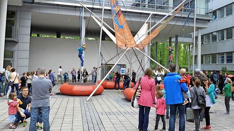 Zahlreiche sportliche Angebote rundeten den Familientag bei Siemens Energy ab.  Foto: Christian Stuart Wilson