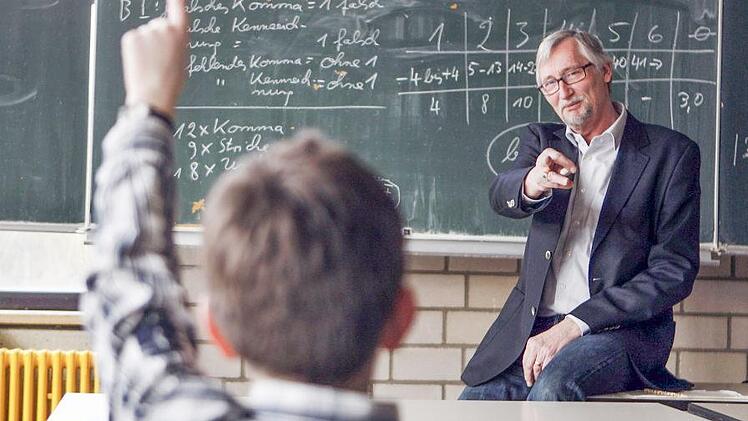 Wer einen M-Kurs besucht, bleibt an seiner Heimatschule und muss nicht mit dem Schulbus bis nach Coburg fahren.  Foto: Archiv/dpa