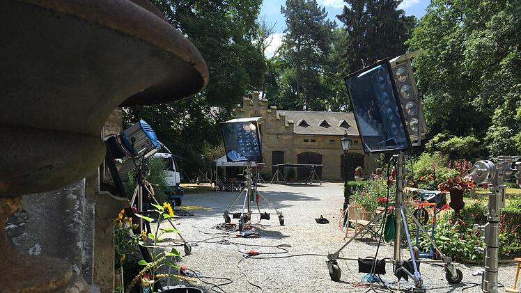 Elf Tage lang drehte der Filmstab im und rund um das Schloss Oberlangenstadt. Foto: Marian Hamacher