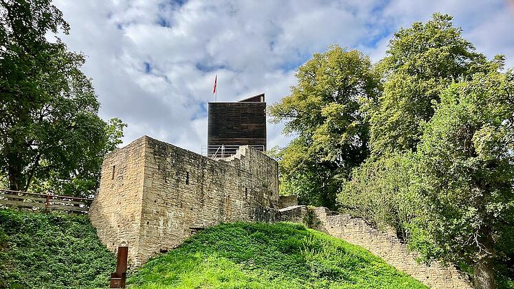Die restaurierte Ruine der Oberen Veste in Treuchtlingen ist ein abenteuerliches Ausflugsziel.