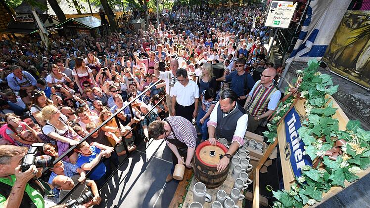 Anstich zur Bergkirchweih 2017 Foto: Ronald Rinklef