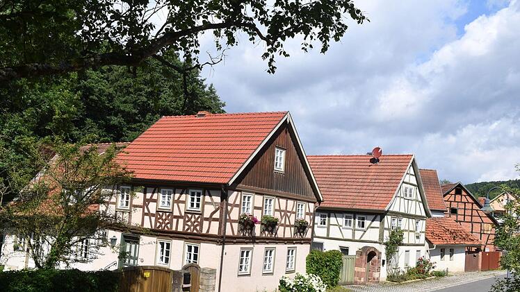 Dorfspaziergang mit Fachwerkidylle. Foto: Ronald Rinklef