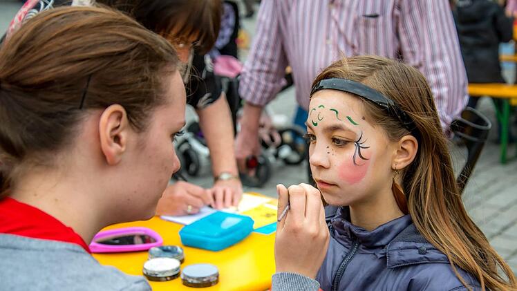 Ab 10 Uhr beginnt ein abwechslungsreiches Programm, wie zum Beispiel das Kinderschminken. Foto: Sascha Ott