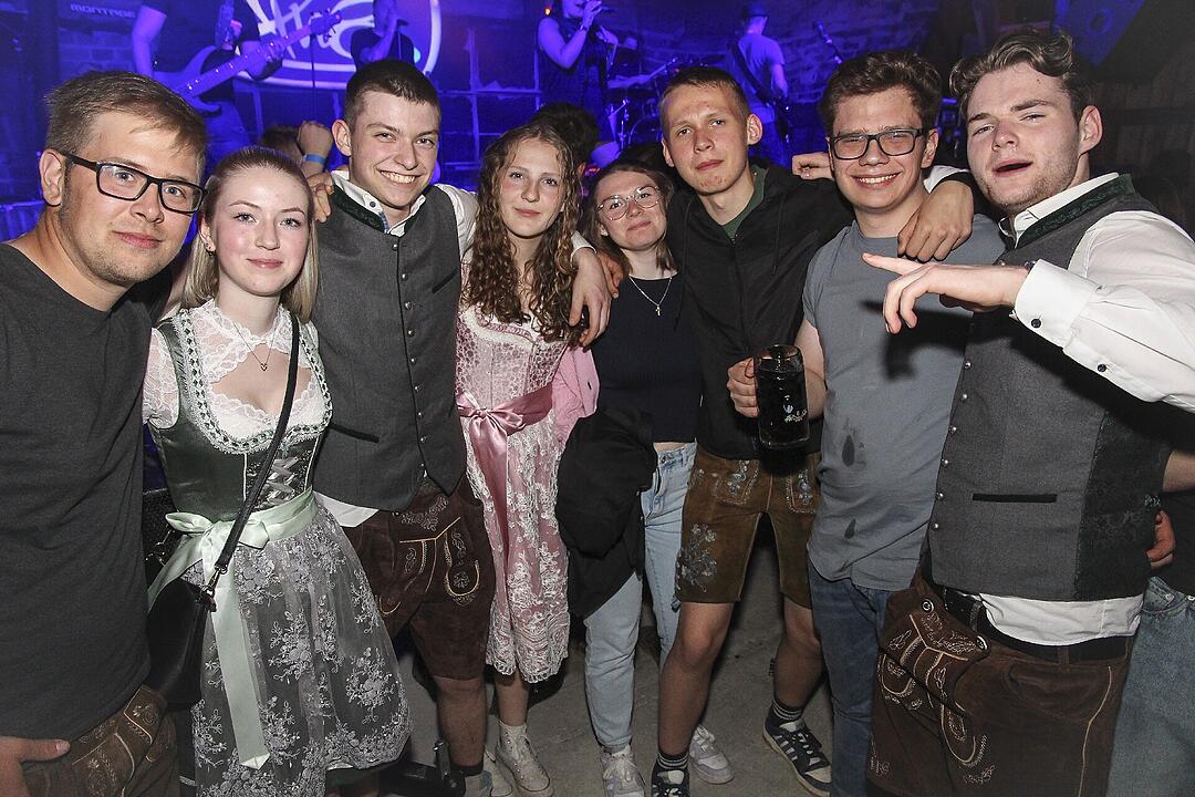 Mit der Partyband "Popnach8"!