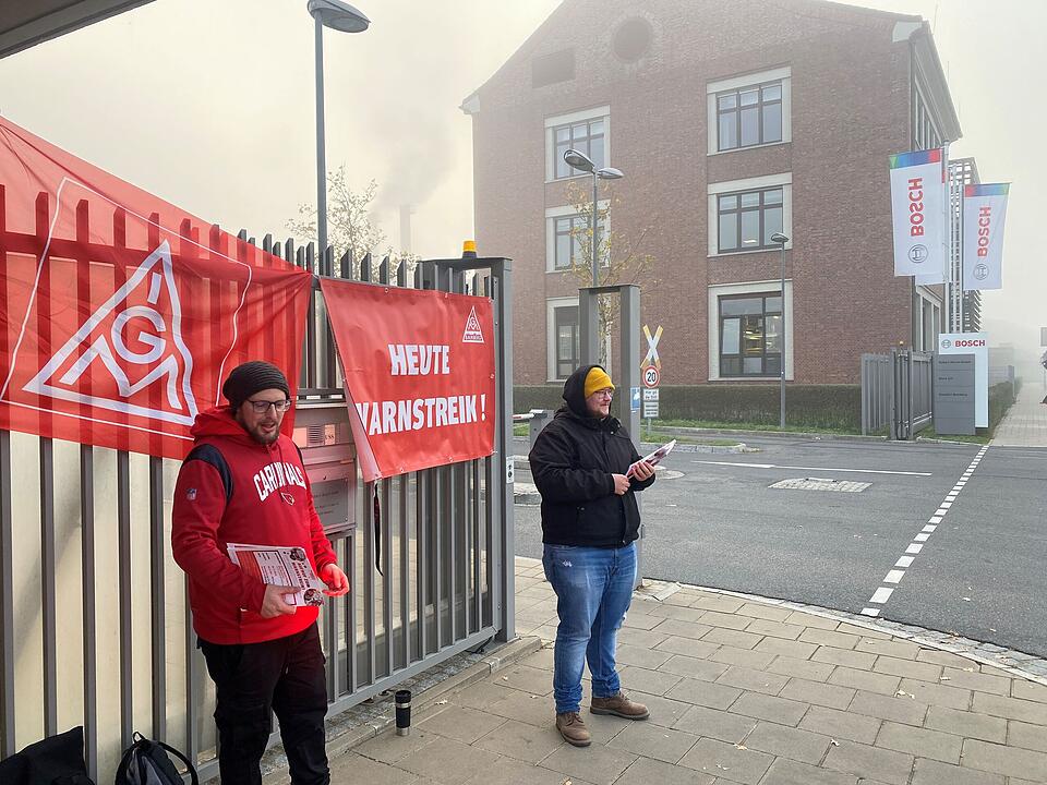 Bamberger Bosch-Belegschaft im Warnstreik - "heiße Woche" der IG Metall läuft