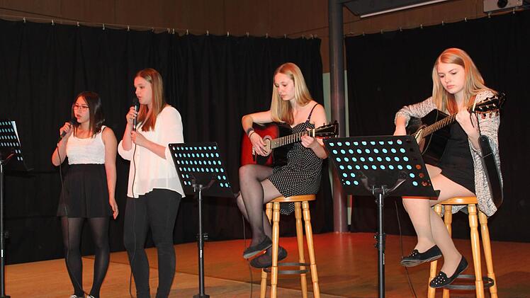 Impession vom bunten Abend an der RS I. Foto: Veronika Schadeck