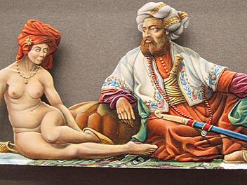 Aus 1001 Nacht: Ein halbes Jahr lang hat der Kulmbacher Stefan Wachter für die Bemalung der Zinnfigur aufgewendet und dafür jetzt eine Goldmedaille bekommen. Foto: Sonja Adam