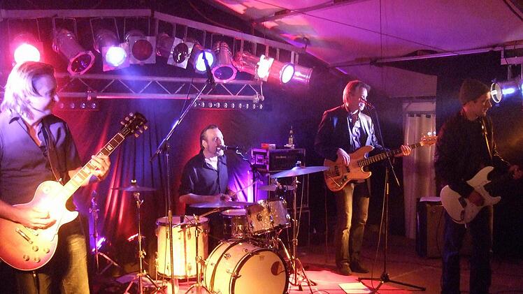 Routinierter Blues Rock mit dem singenden Drummer Boyd Small aus USA samt Band aus den Niederlanden