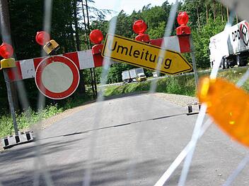 Keine Chance für Radfahrer: Eine geeignete Verbindung zwischen dem Baunachgrund und dem Maintal und damit zwischen den beiden größten Orten im Landkreis, Ebern und Haßfurt, gibt es nicht. Das soll sich möglichst bald ändern, hofft man in Ebern. Wie dieses Ziel am besten erreicht werden kann, ist allerdings unter den Stadtratsfraktionen heftig umstritten. Archivfoto: Eckehard Kiesewetter