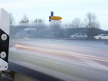 An der Langendorfer-Kreuzung wird ein Kreisverkehr für 750.000 Euro geplant. Foto: Arkadius Guzy/Archiv
