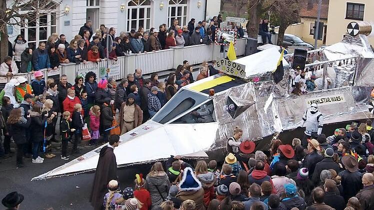 In Gößweinstein waren die Narren unterwegs. Fotos: Thomas Weichert