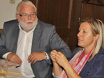 Martin Güll und Marion Rosin, bildungspolitische Sprecher der SPD-Fraktionen im bayerischen und im thüringischen Landtag, diskutierten in Kronach über das Konzept "Gemeinschaftsschule".  Foto: Andreas Schmitt