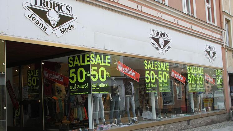Filiale von Tropics Moden in der Ludwigstraße Bad Brückenau Foto: Ulrike Müller