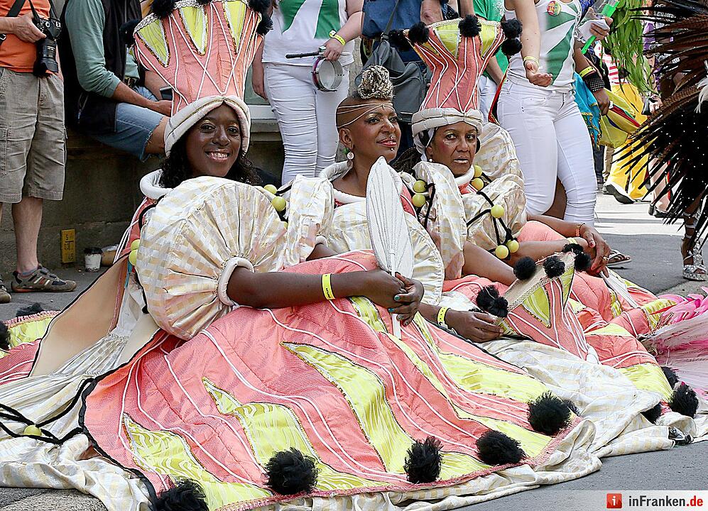 C_0710_Sambaumzug_52